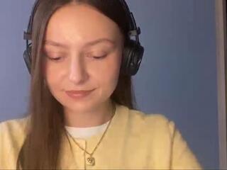 Emilie Helmuth webcam model stream image