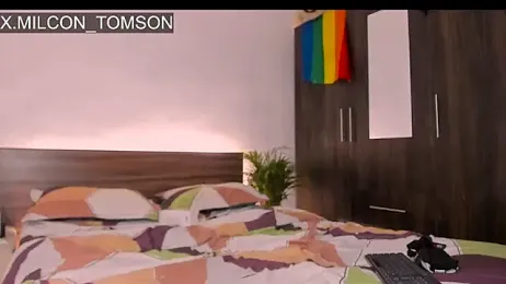 Milcon_Thomson webcam model stream image