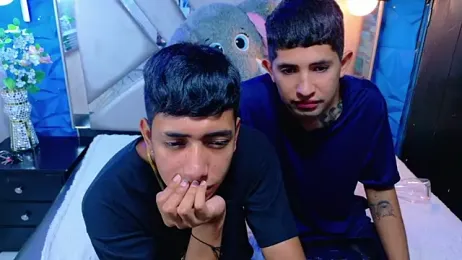 darwinandbrayann webcam model stream image