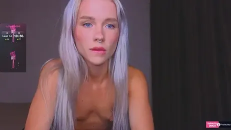 KittenFang webcam model stream image