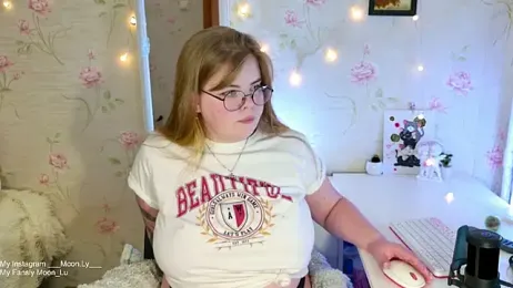 sinnamon_ webcam stripchat model stream image