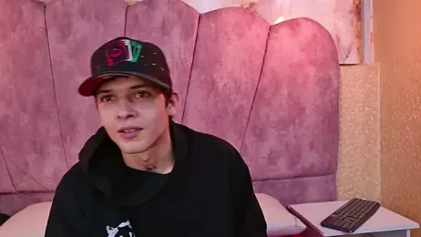 CharlotteandTaylorr webcam model stream image