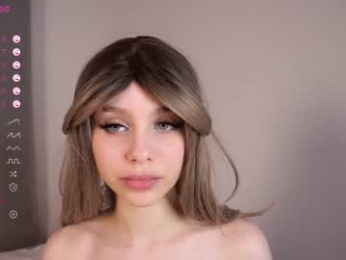 mini_cruella webcam model stream image