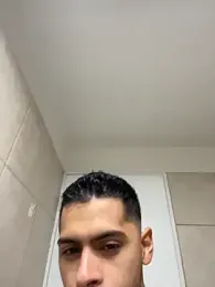 HotWhisper22 webcam model stream image