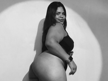 NinaRossee webcam model stream image