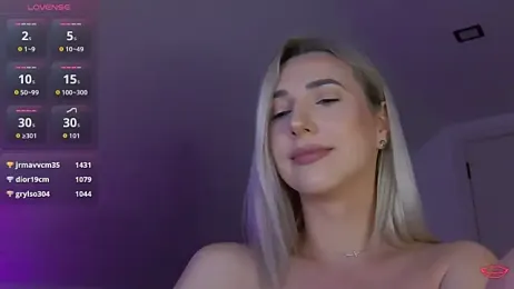 KhloeK webcam stripchat model stream image