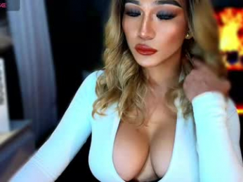womanofyourdesire_ts webcam model stream image