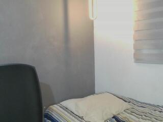 Kiara Lux webcam model stream image