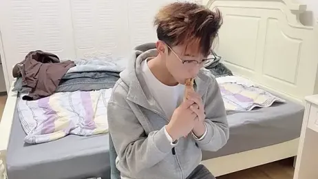 STxuguanhan webcam stripchat model stream image