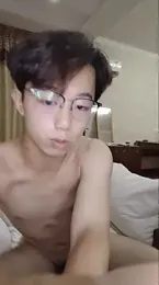 STxuguanhan webcam model stream image
