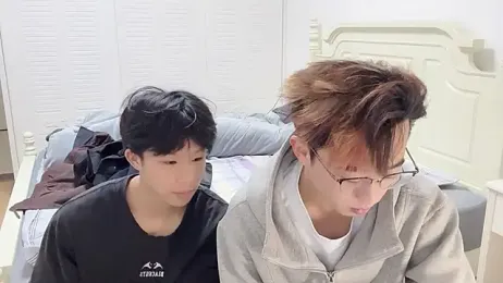 STxuguanhan webcam model stream image