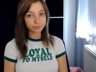 lucialittle webcam model stream image