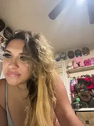 Chicagobabe webcam model stream image