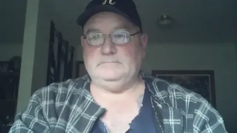 BLUEYEDBEAR69 webcam model stream image