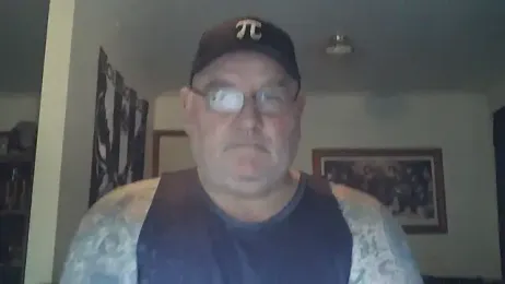 BLUEYEDBEAR69 webcam model stream image