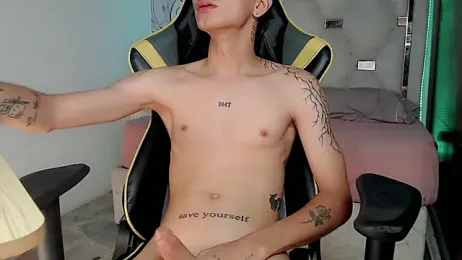Kris_cuervo webcam model stream image