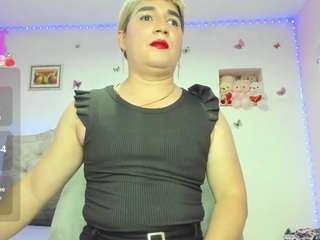 tanialucia1 webcam model stream image