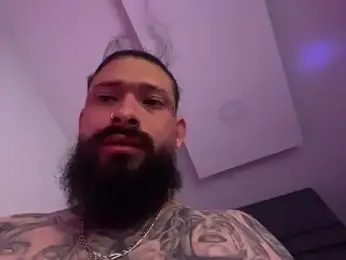 queenryan webcam stripchat model stream image