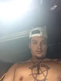twistafatpipe webcam model stream image