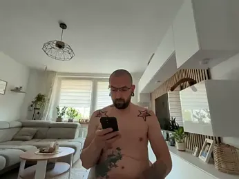 _Haptic_ webcam stripchat model stream image