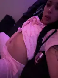 vibingwithvi webcam model stream image