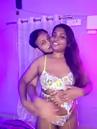Trending_Couple webcam model stream image