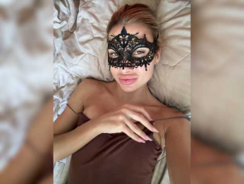 LiyaSilvers webcam model stream image