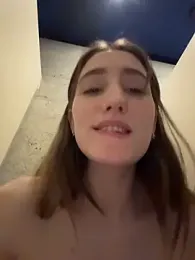 Tiny_Anny webcam model stream image