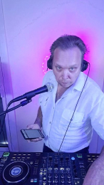 djShyVibes webcam model stream image