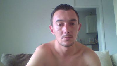 robert9995 webcam model stream image
