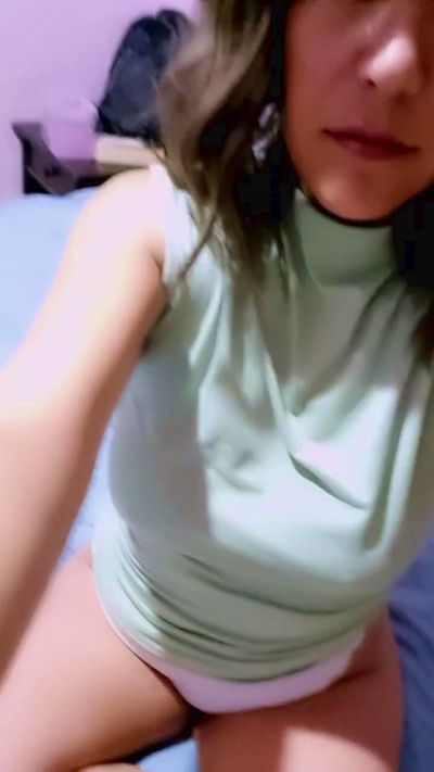 oliviaqueenhot webcam model stream image