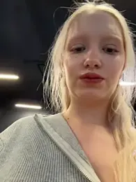 Milkyy_wway webcam model stream image