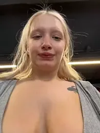Milkyy_wway webcam model stream image
