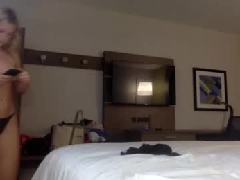 korina_cakee webcam model stream image
