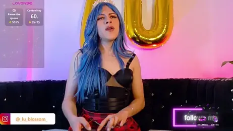 Luu_Blossom webcam model stream image