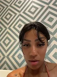 Sarajames webcam model stream image