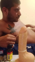 Gargabta webcam model stream image