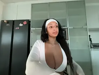 Naomisroom webcam model stream image