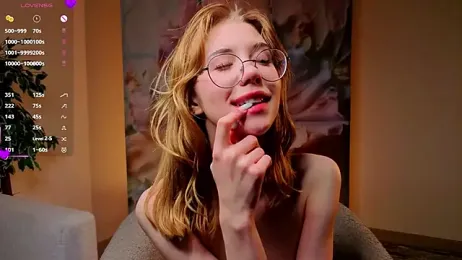 UdelaAllston webcam stripchat model stream image