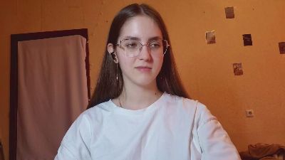 RoxanaKneisler webcam model stream image