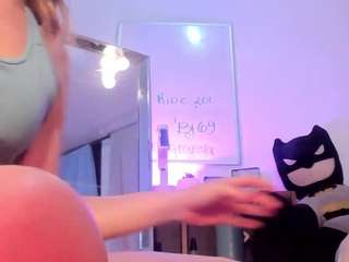nikkiigreyy webcam model stream image