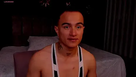 LiamDeep webcam stripchat model stream image