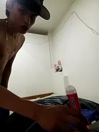 mazo18 webcam model stream image