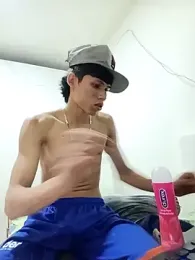 mazo18 webcam model stream image