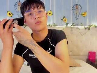 aleaurarashi webcam model stream image