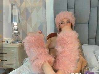 ginger-violetta webcam model stream image