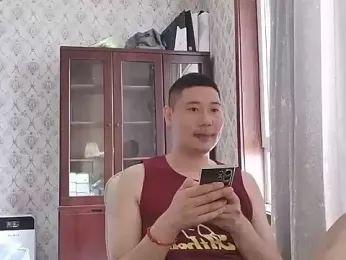 LynnXu webcam model stream image