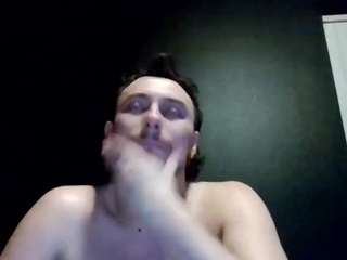 tallhungcloudyy webcam model stream image