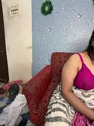 V-Hot-Kavita webcam stripchat model stream image