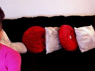 yiaunaniree webcam model stream image
